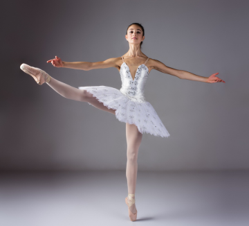 Young Adults & Dancers Improve flexibility, posture, and deep core strength. Improve flexibility, posture, and deep core strength.